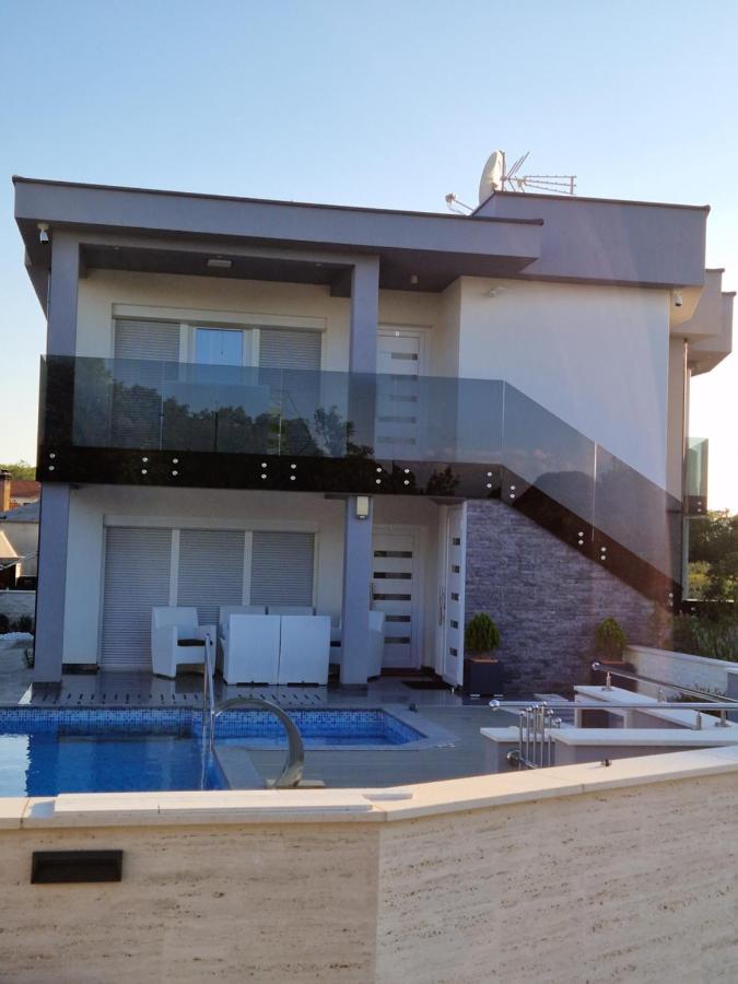 Apartman Paola Vrh (Krk) Exterior foto
